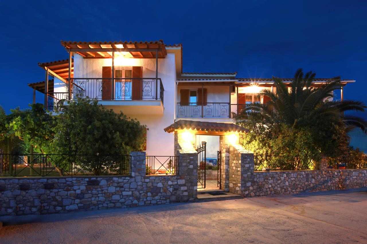 Pavlos Maria Studios Skiathos Town Bagian luar foto